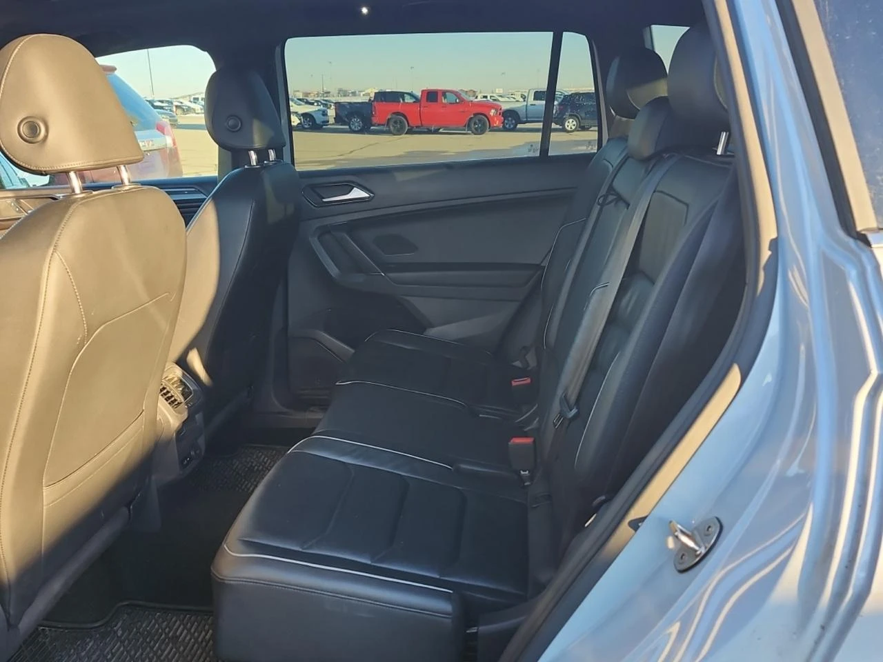 VW Tiguan R-line* Fender* 360* Carplay  | Mobile.bg   12