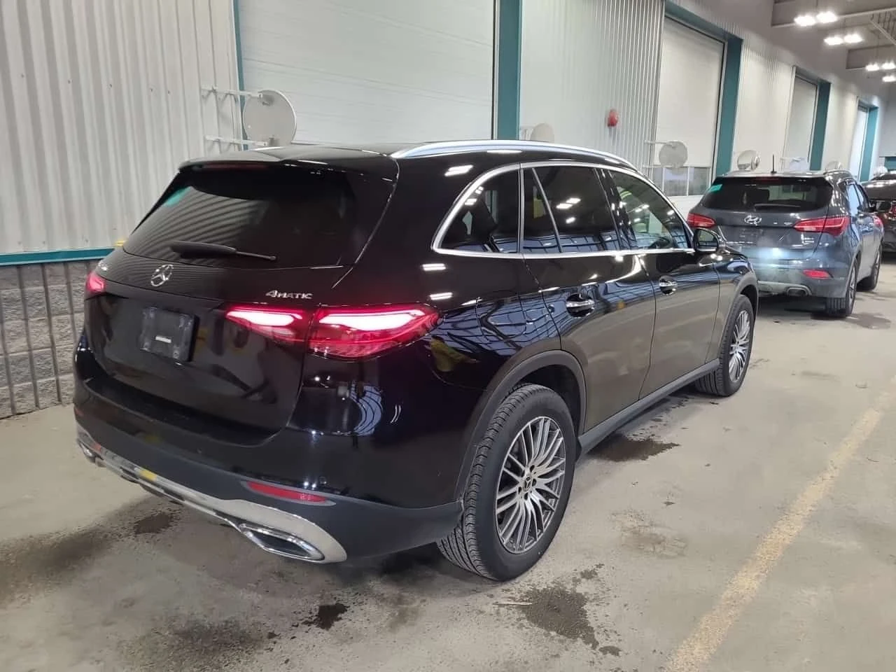 Mercedes-Benz GLC 300 * CARFAX * Без инциденти * , снимка 3 - Автомобили и джипове - 53822601