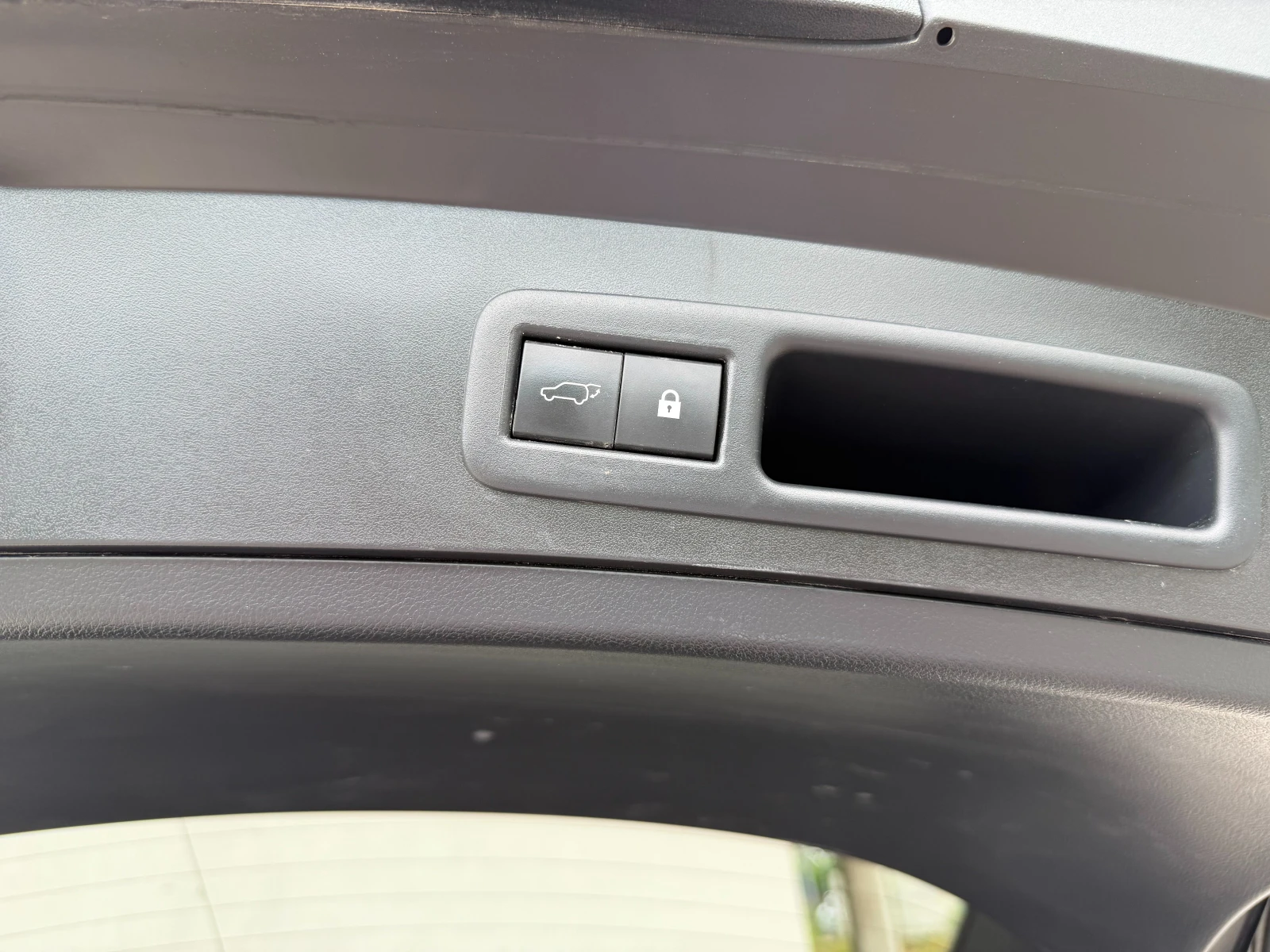 Lexus UX 250h 2.0 4x4 Hybrid � �������� | Mobile.bg � ����������� 15