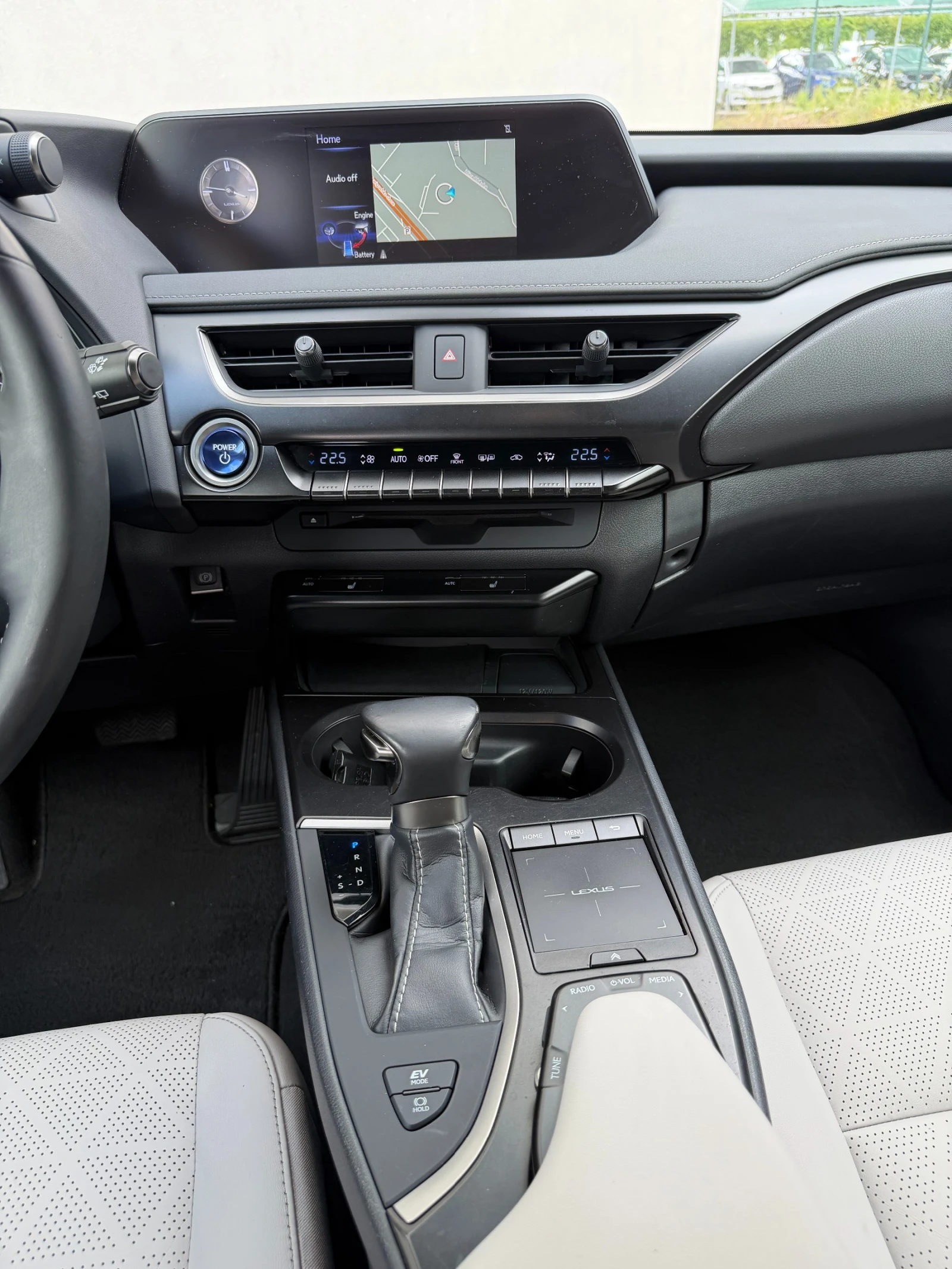 Lexus UX 250h 2.0 4x4 Hybrid � �������� | Mobile.bg � ����������� 9