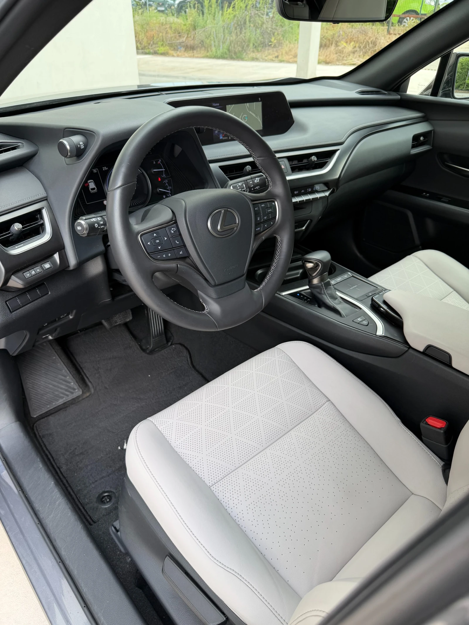 Lexus UX 250h 2.0 4x4 Hybrid � �������� | Mobile.bg � ����������� 4