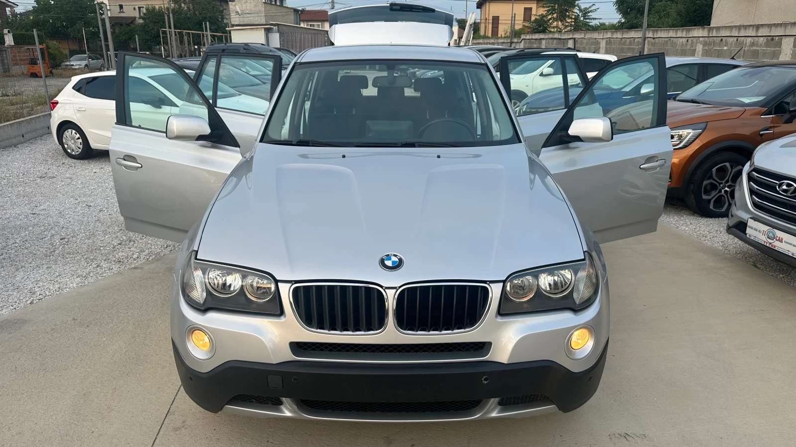 BMW X3 2.0d Xdrive Проблем мотор! Перфектен вид! , снимка 7 - Автомобили и джипове - 54874227