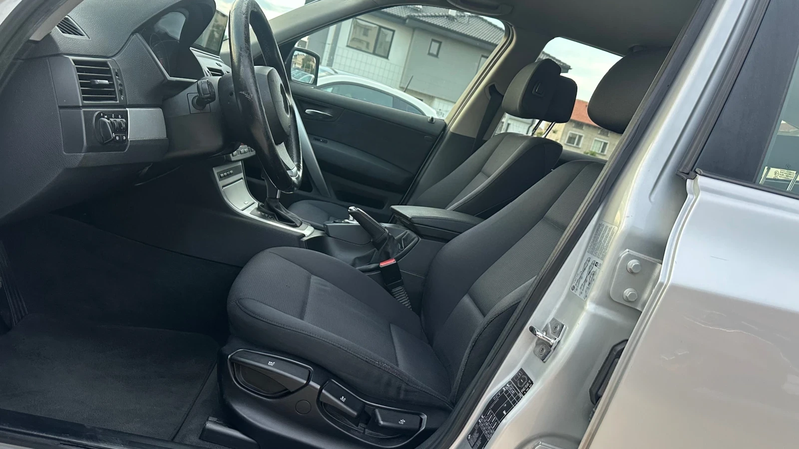 BMW X3 2.0d Xdrive Проблем мотор! Перфектен вид! , снимка 8 - Автомобили и джипове - 54874227