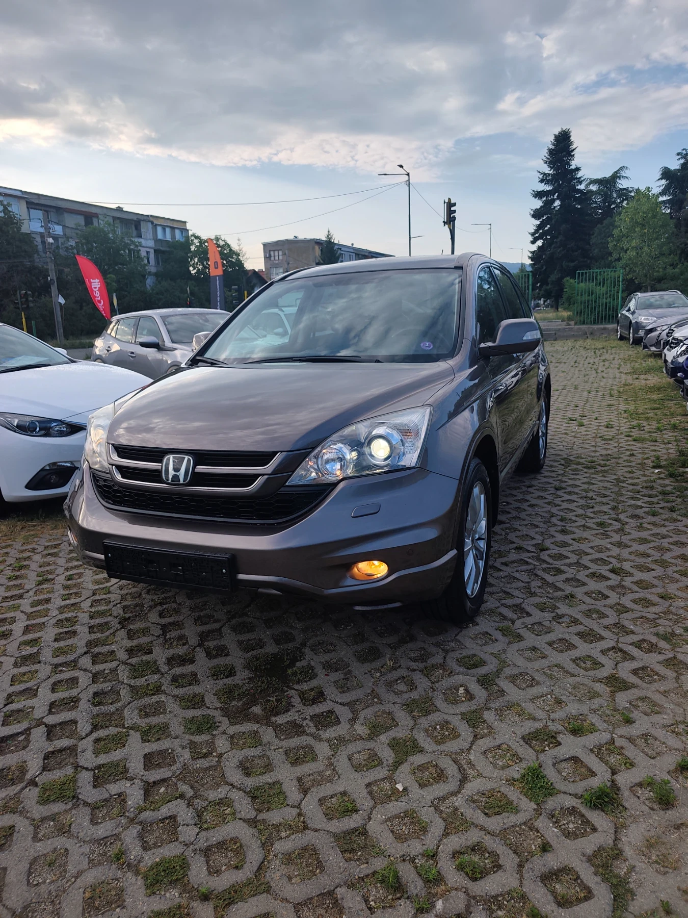 Honda Cr-v 2.0 4* 4 дистроник навигация.панорама кожа фейслиф, снимка 3 - Автомобили и джипове - 55332273