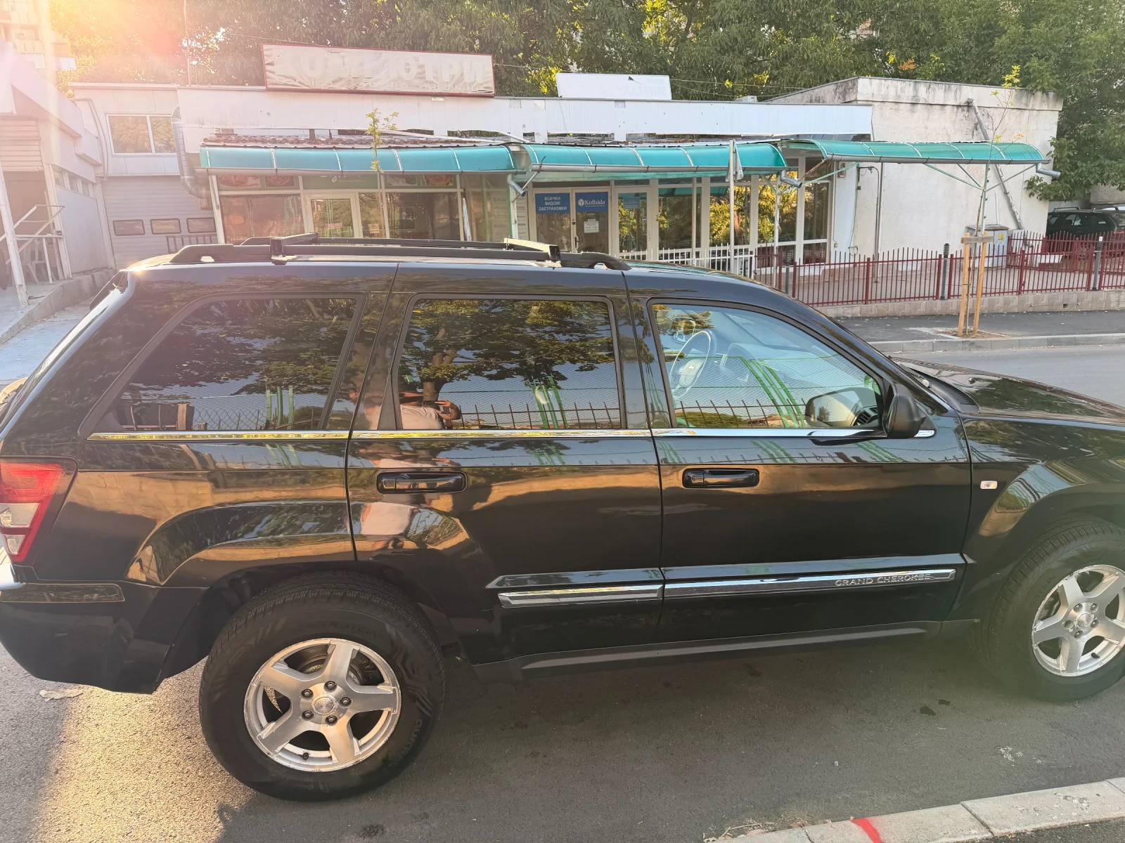 Jeep Grand cherokee, снимка 2 - Автомобили и джипове - 56053281
