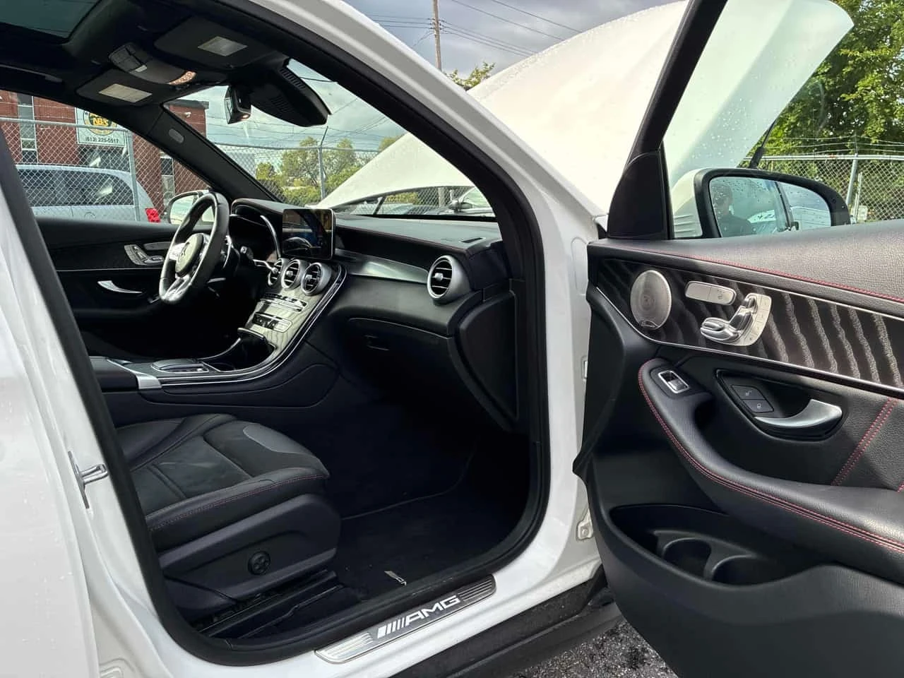 Mercedes-Benz GLC * AMG 43 * CARFAX * ОПЦИЯ ЗА ФИНАНСИРАНЕ, снимка 16 - Автомобили и джипове - 56253799