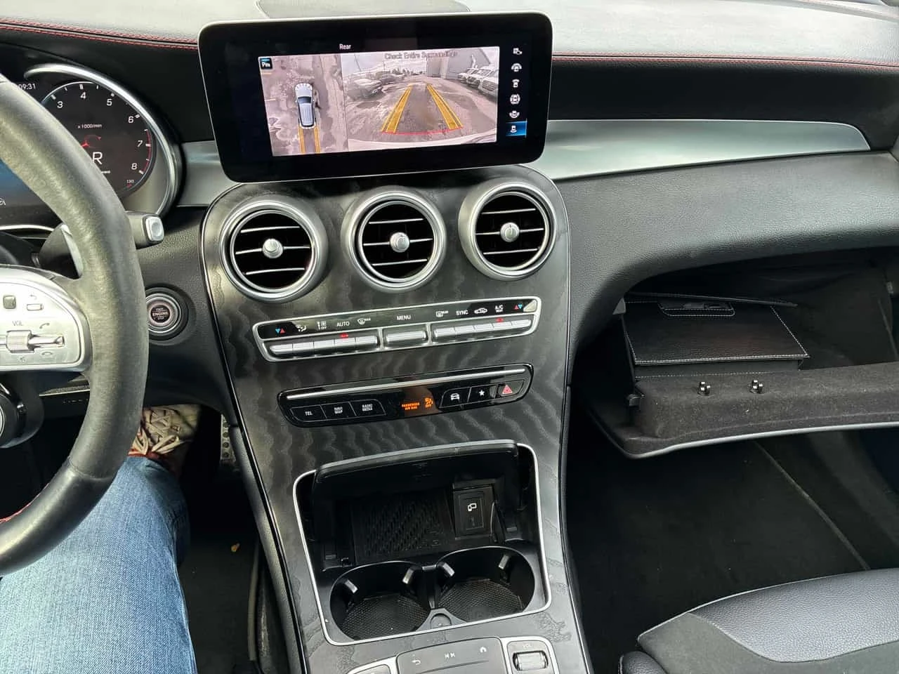 Mercedes-Benz GLC * AMG 43 * CARFAX * ОПЦИЯ ЗА ФИНАНСИРАНЕ, снимка 9 - Автомобили и джипове - 56253799