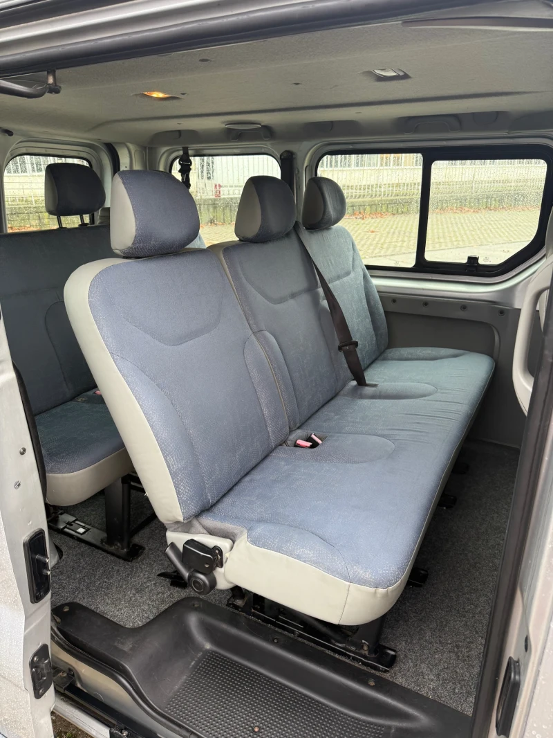 Nissan Primastar, снимка 7 - Бусове и автобуси - 52637581