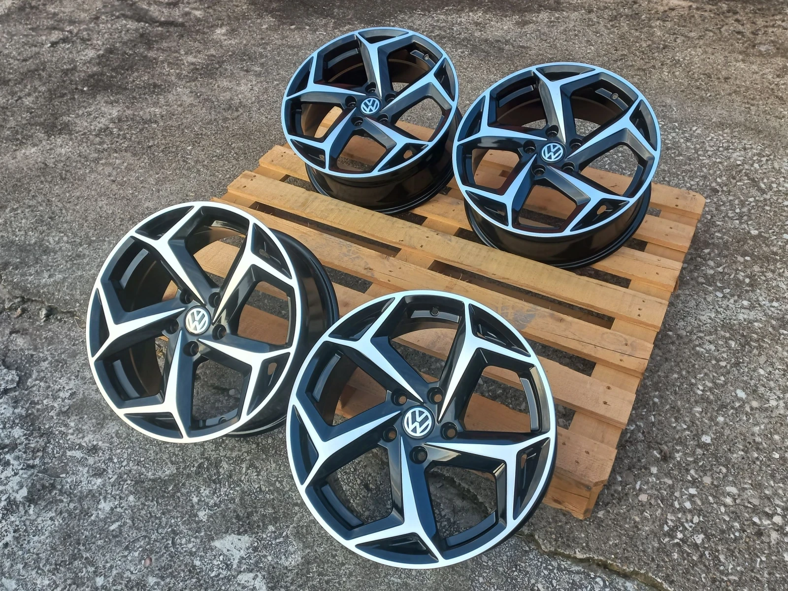 Джанти за VW, снимка 7 - Гуми и джанти - 54198359