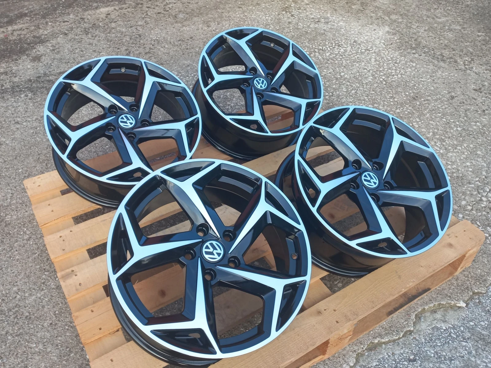 Джанти за VW, снимка 11 - Гуми и джанти - 54198359