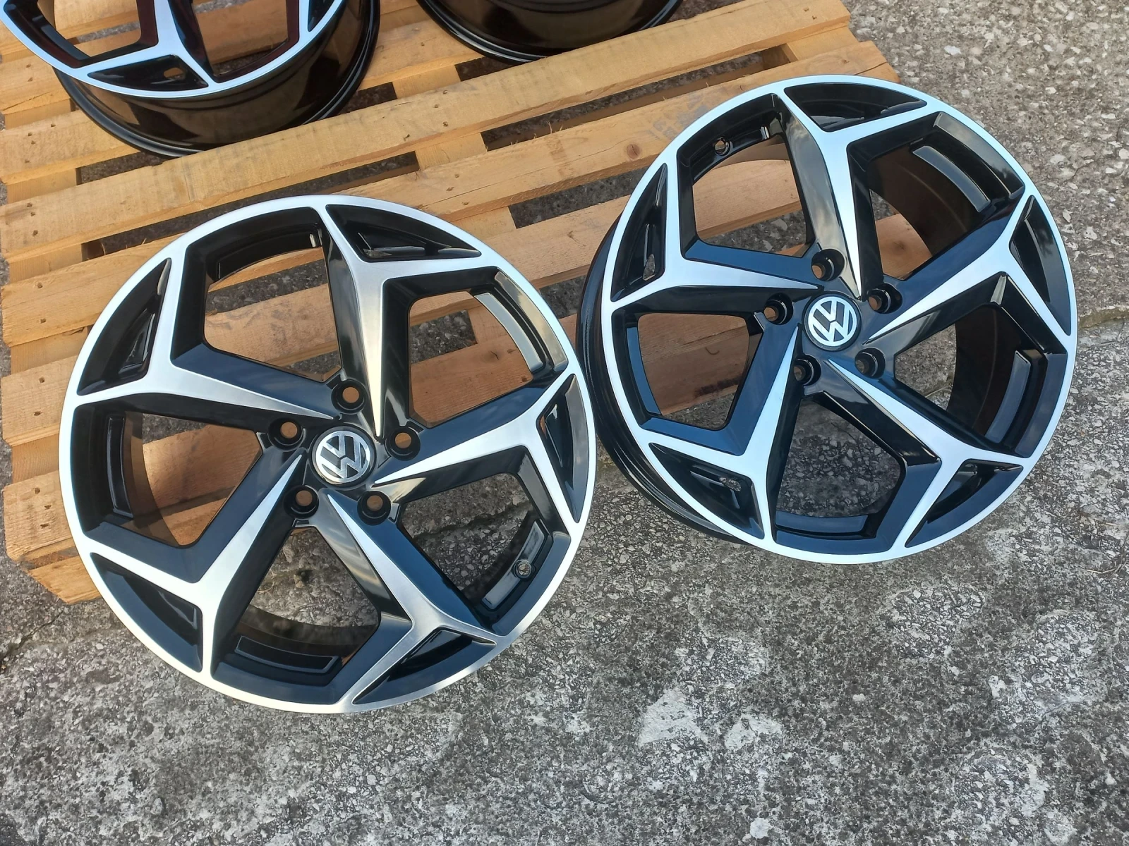 Джанти за VW, снимка 10 - Гуми и джанти - 54198359