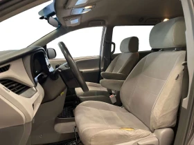 Toyota Sienna, снимка 11