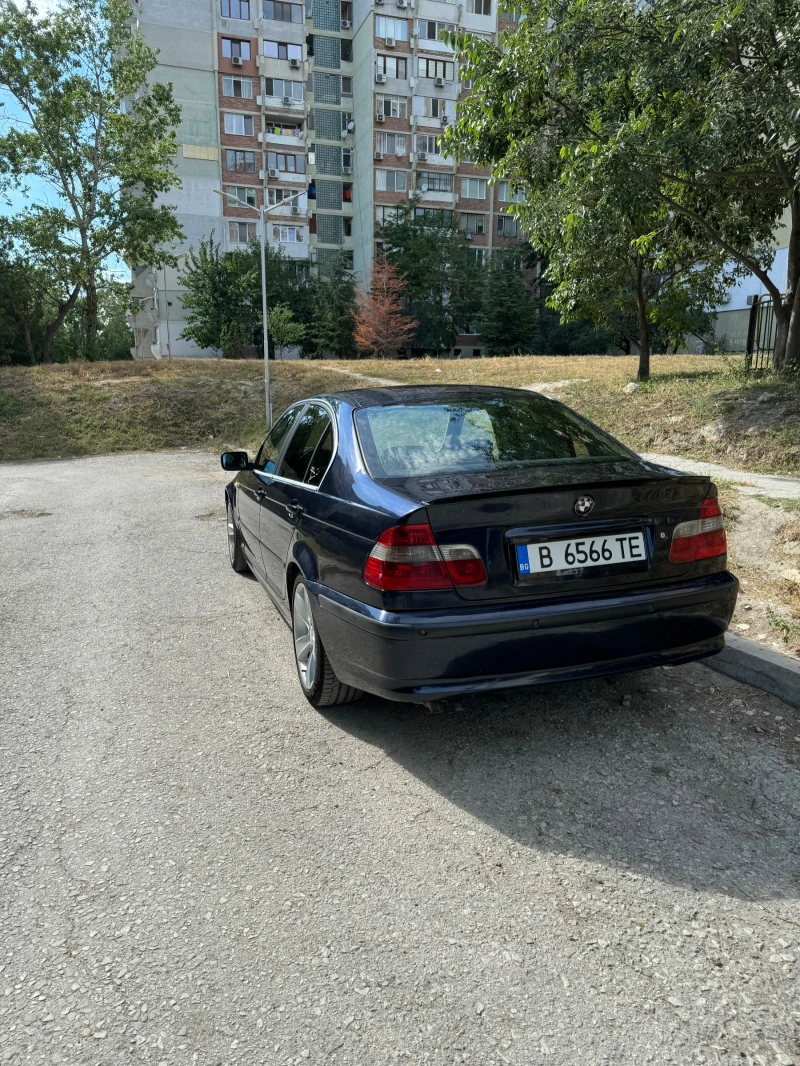 BMW 330, снимка 13 - Автомобили и джипове - 48512573