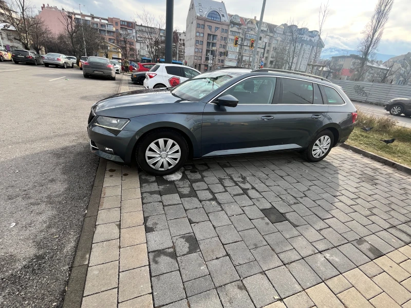 Skoda Superb, снимка 5 - Автомобили и джипове - 48544752