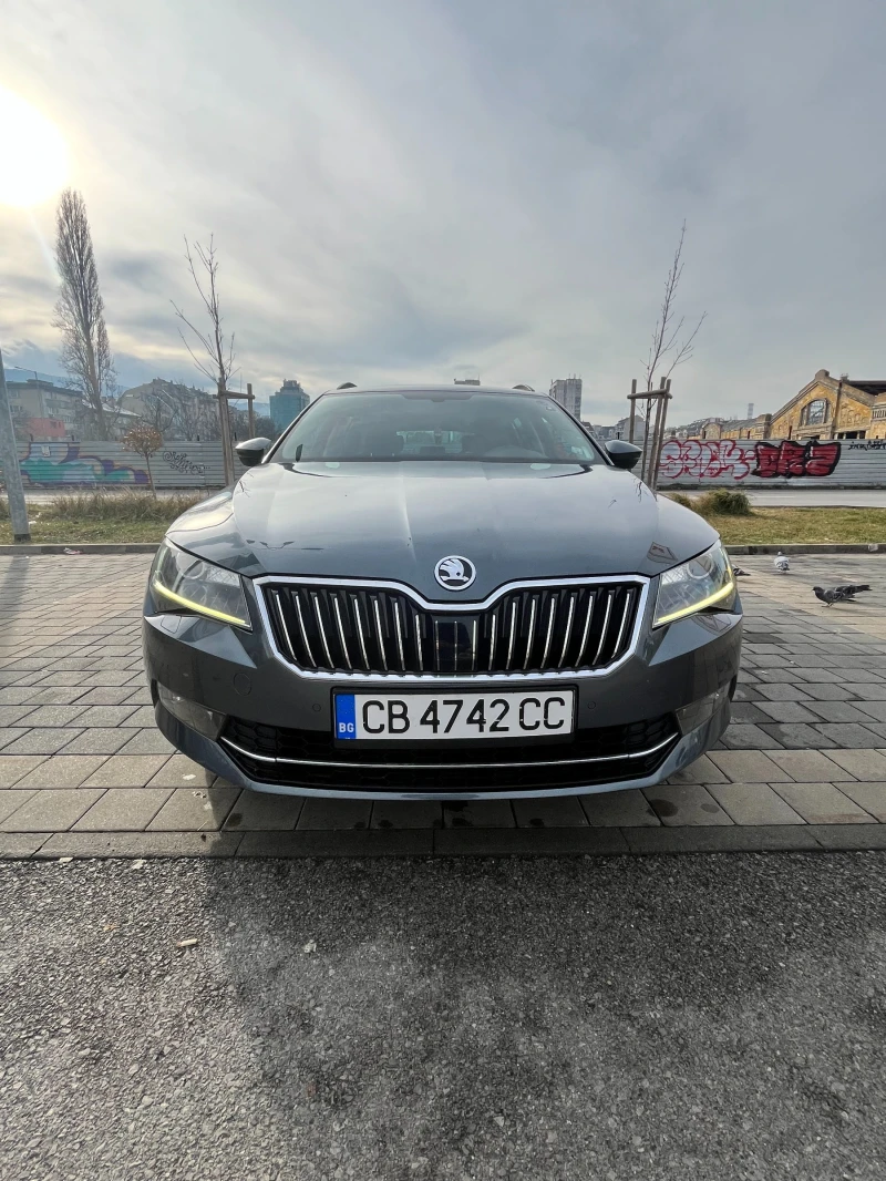 Skoda Superb, снимка 2 - Автомобили и джипове - 48544752