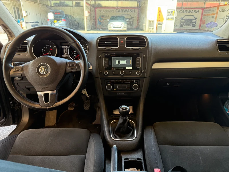 VW Golf 1.2 TSI Highline, снимка 10 - Автомобили и джипове - 52323764