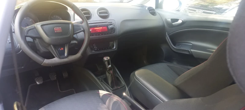 Seat Ibiza, снимка 12 - Автомобили и джипове - 52264676