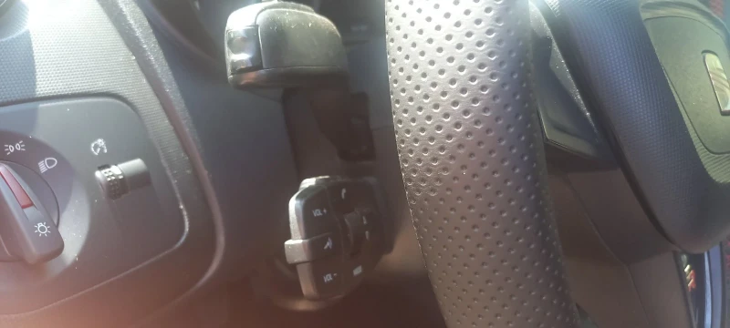 Seat Ibiza, снимка 10 - Автомобили и джипове - 52264676