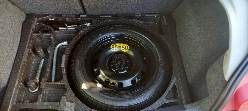 Seat Ibiza, снимка 14 - Автомобили и джипове - 52264676