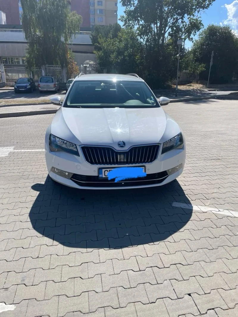 Skoda Superb, снимка 2 - Автомобили и джипове - 51693956