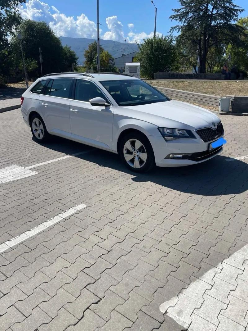 Skoda Superb, снимка 10 - Автомобили и джипове - 51693956