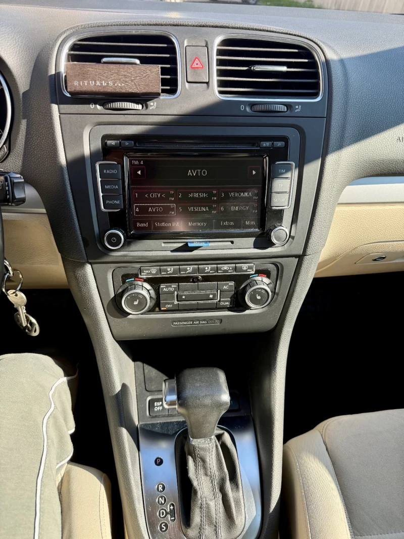 VW Golf, снимка 15 - Автомобили и джипове - 53585063