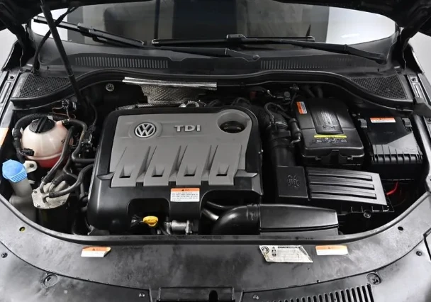 VW CC 2.0 TDI 4Motion - изображение 6