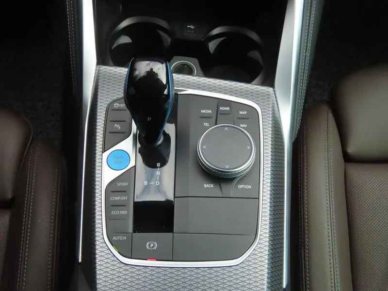 BMW i4 M Sports - ���� 30% ����� | Mobile.bg � ����������� 13
