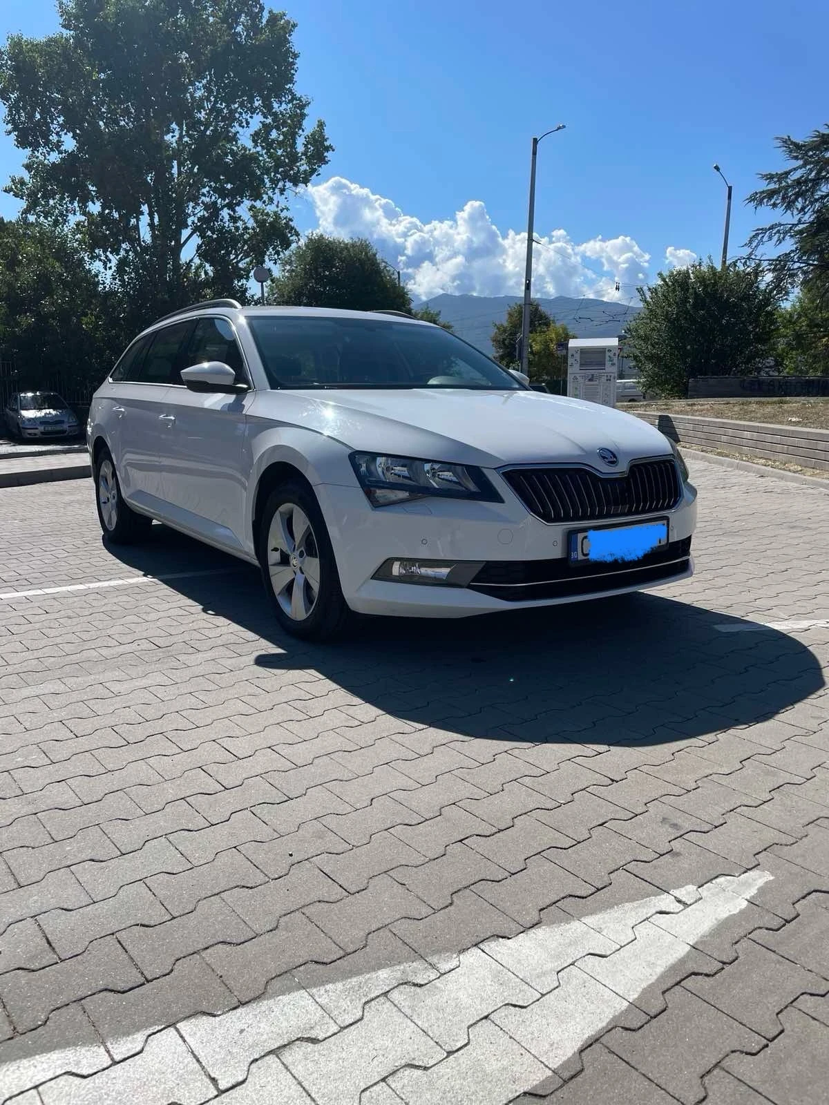 Skoda Superb, снимка 1