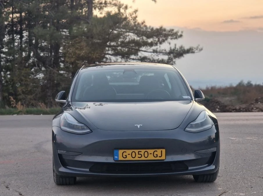 Tesla Model 3  44   | Mobile.bg   11