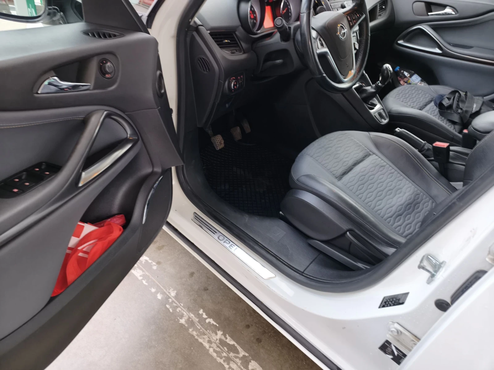 Opel Zafira 1, 6 cng, снимка 3 - Автомобили и джипове - 53953707