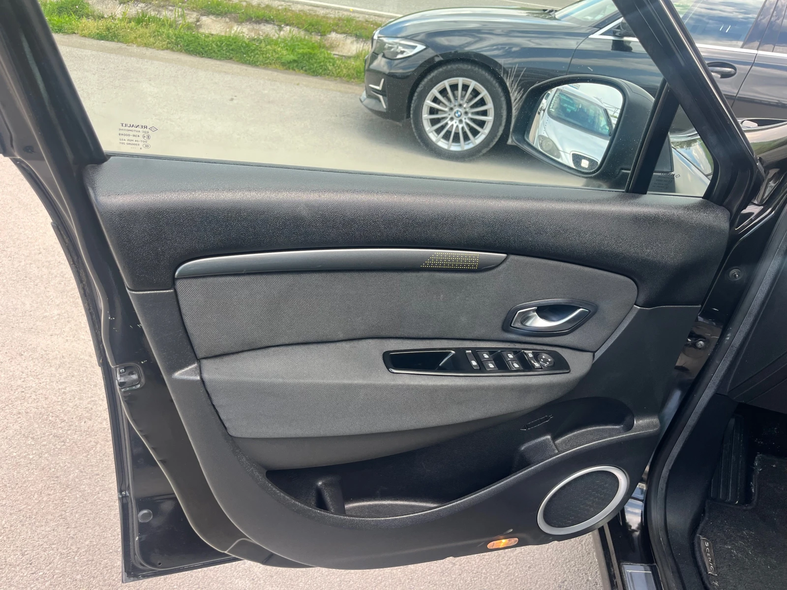 Renault Scenic 1.5 DCI NAVI - изображение 10