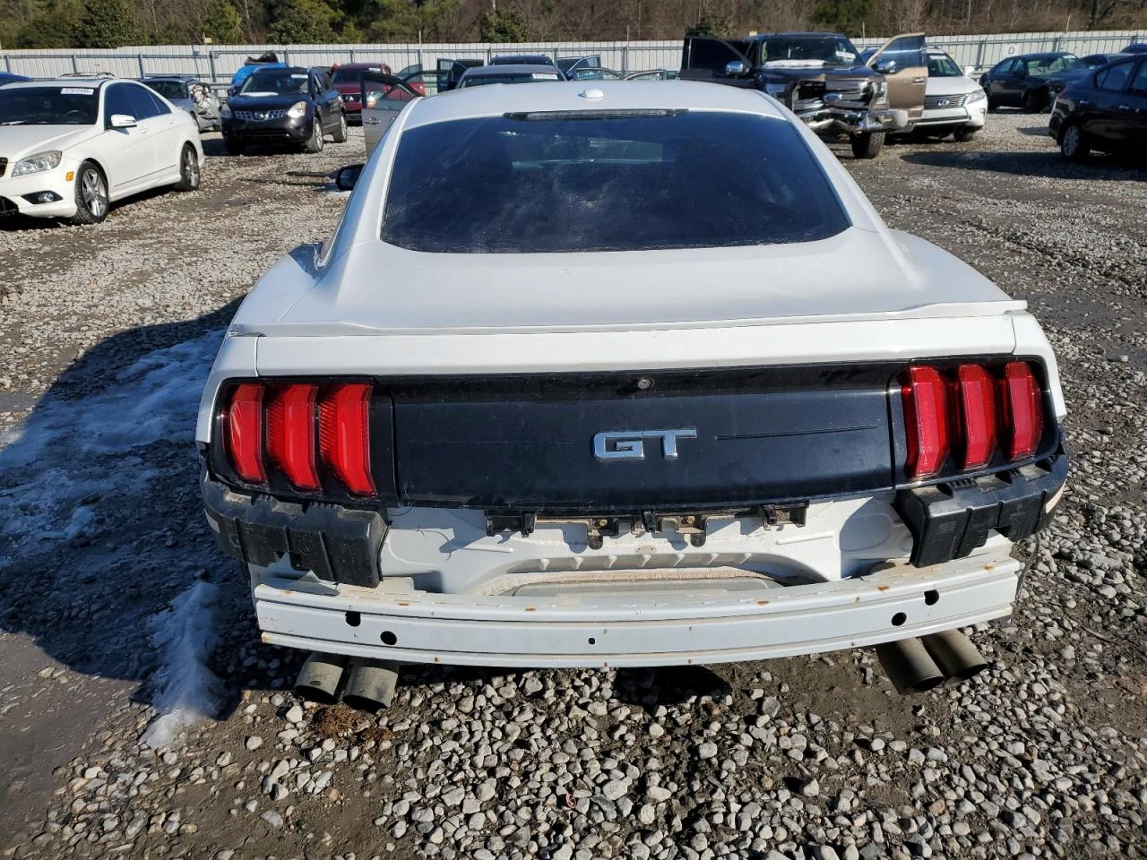 Ford Mustang GT 5.0 Fastback* Кожен салон* Камера* Keyless - изображение 5