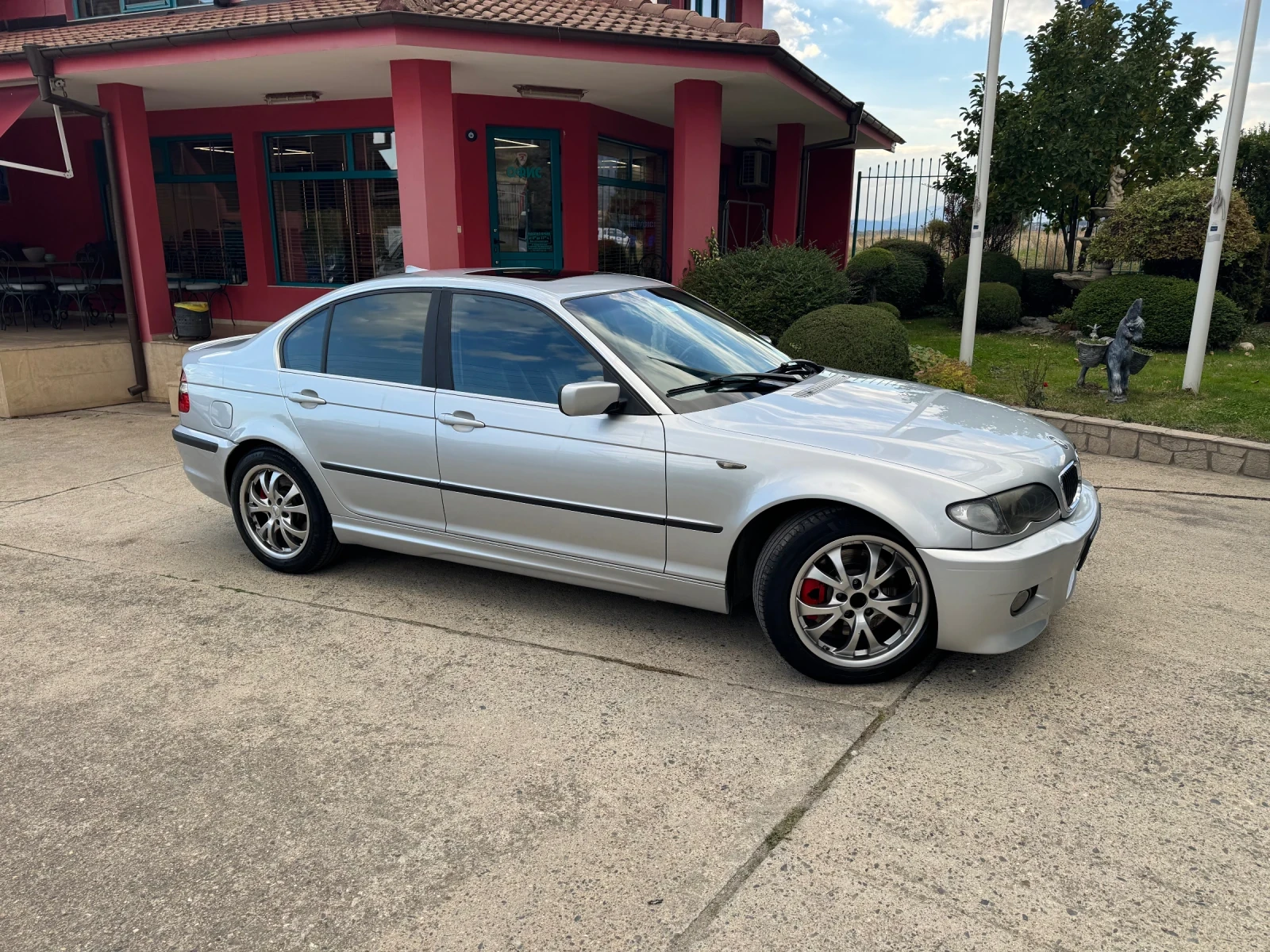 BMW 330 d* xDrive* NAVI* M-пакет - изображение 10