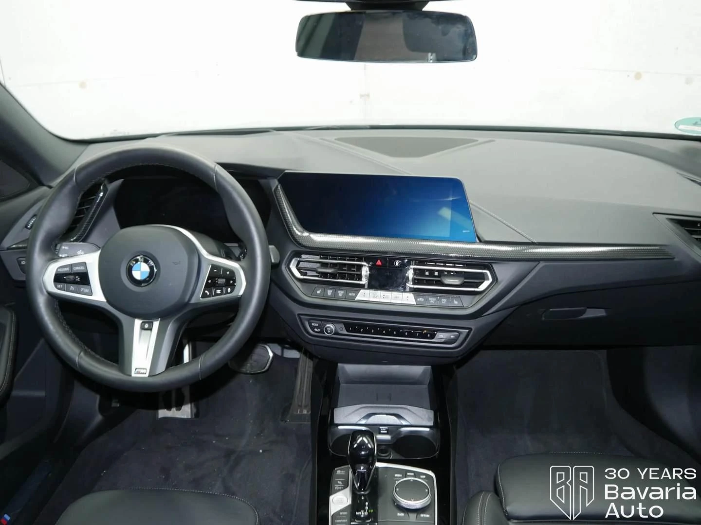 BMW 218 i Gran Coupe M Sport Paket Steptronic - изображение 6