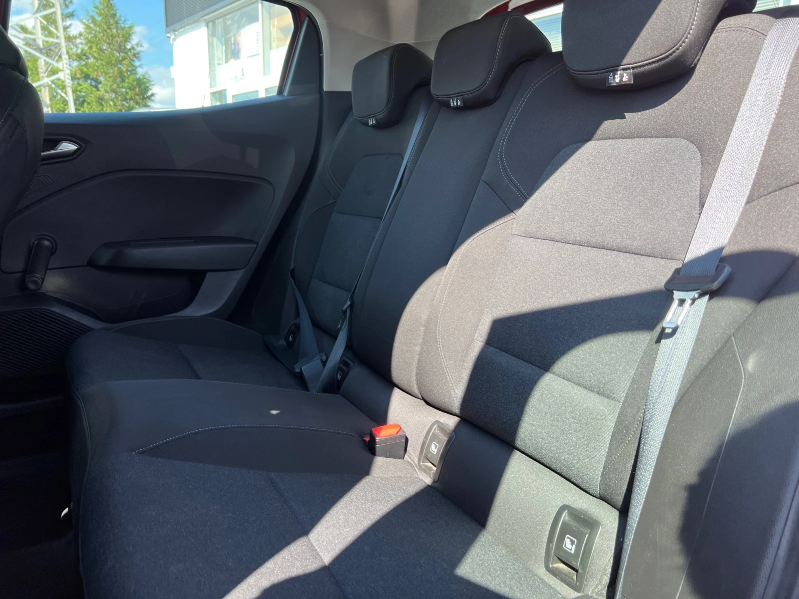 Renault Clio TCe 90 �.�. Equilibre | Mobile.bg � ����������� 13