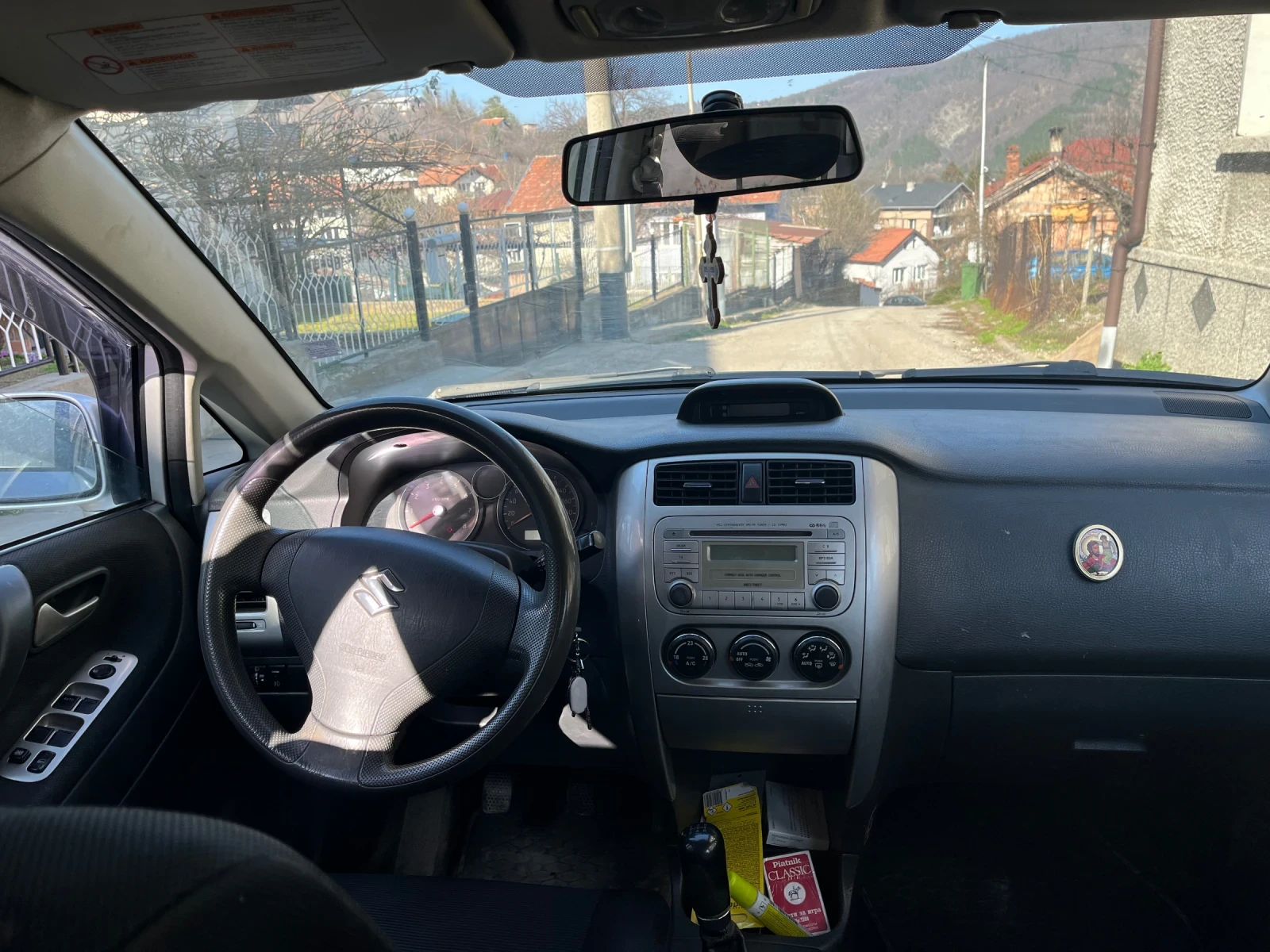 Suzuki Liana, снимка 7 - Автомобили и джипове - 53847787