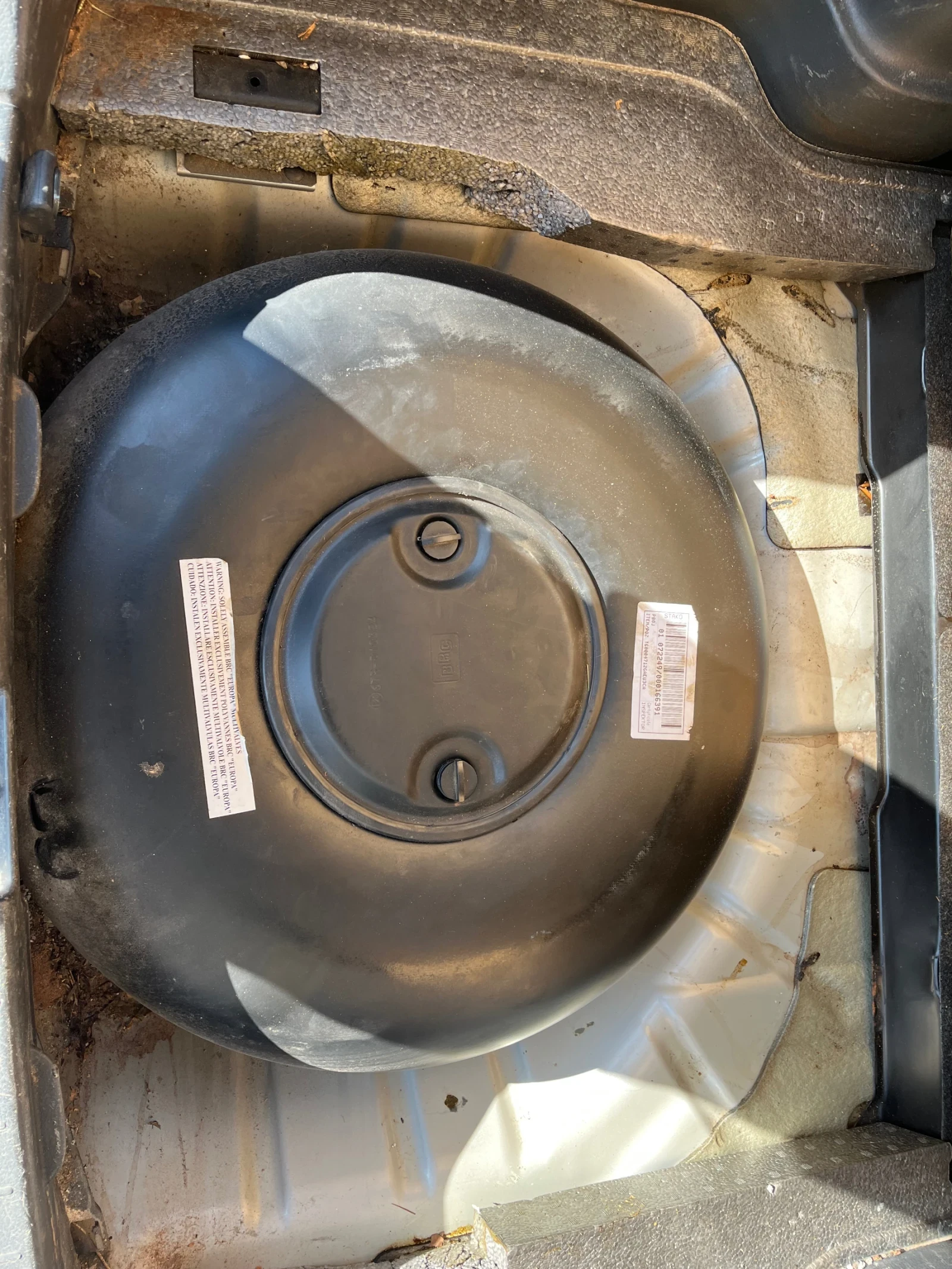 Suzuki Liana, снимка 10 - Автомобили и джипове - 53847787