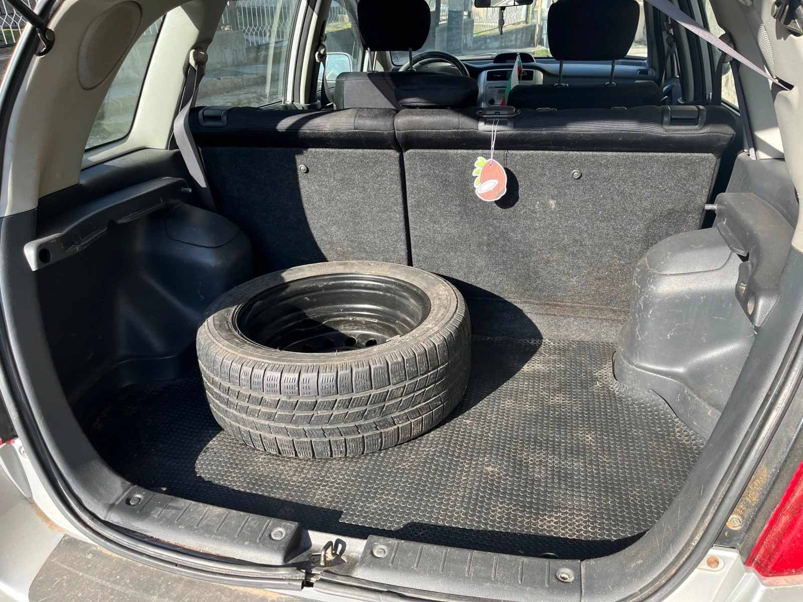 Suzuki Liana, снимка 9 - Автомобили и джипове - 53847787