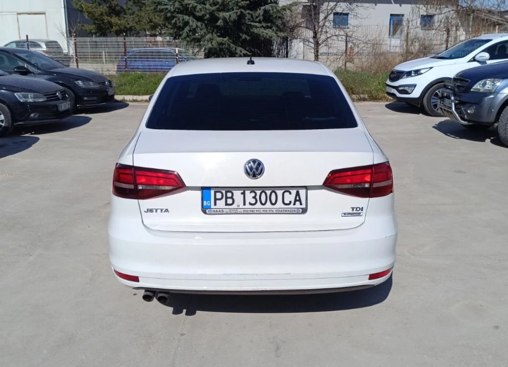 VW Jetta, снимка 2 - Автомобили и джипове - 53980533
