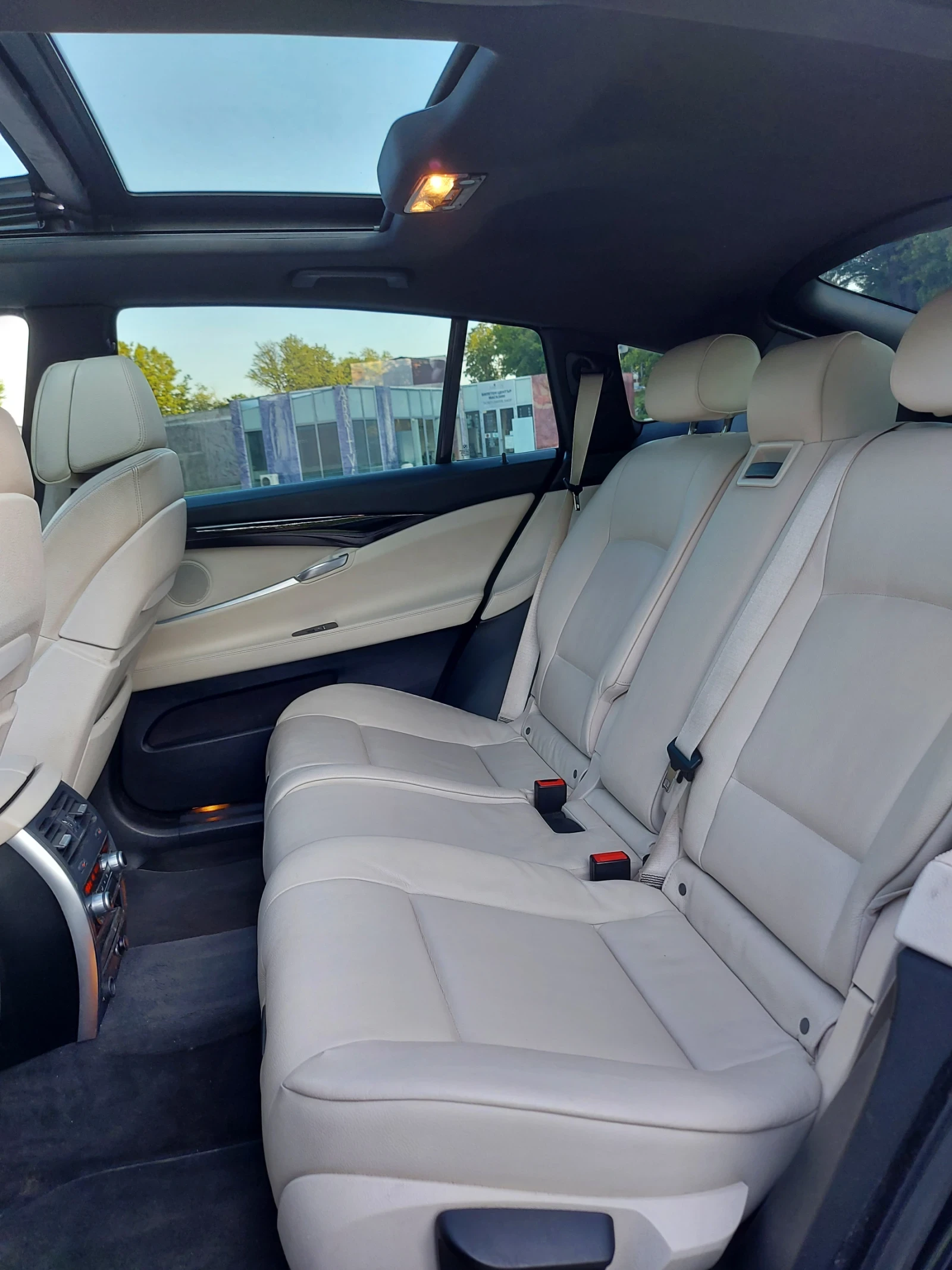 BMW 5 Gran Turismo 530d, снимка 15 - Автомобили и джипове - 53997607