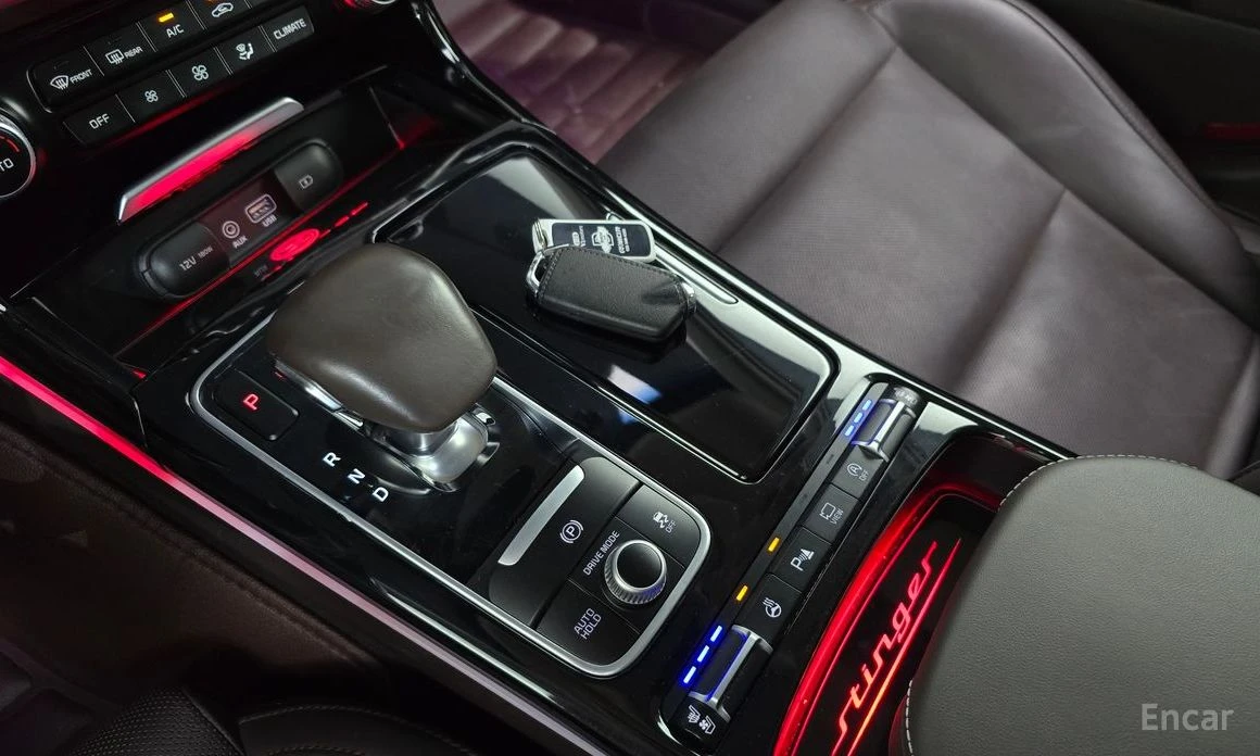 Kia Stinger ���������* 4 ��������* ���. ���.* �����* ������*  | Mobile.bg � ����������� 9