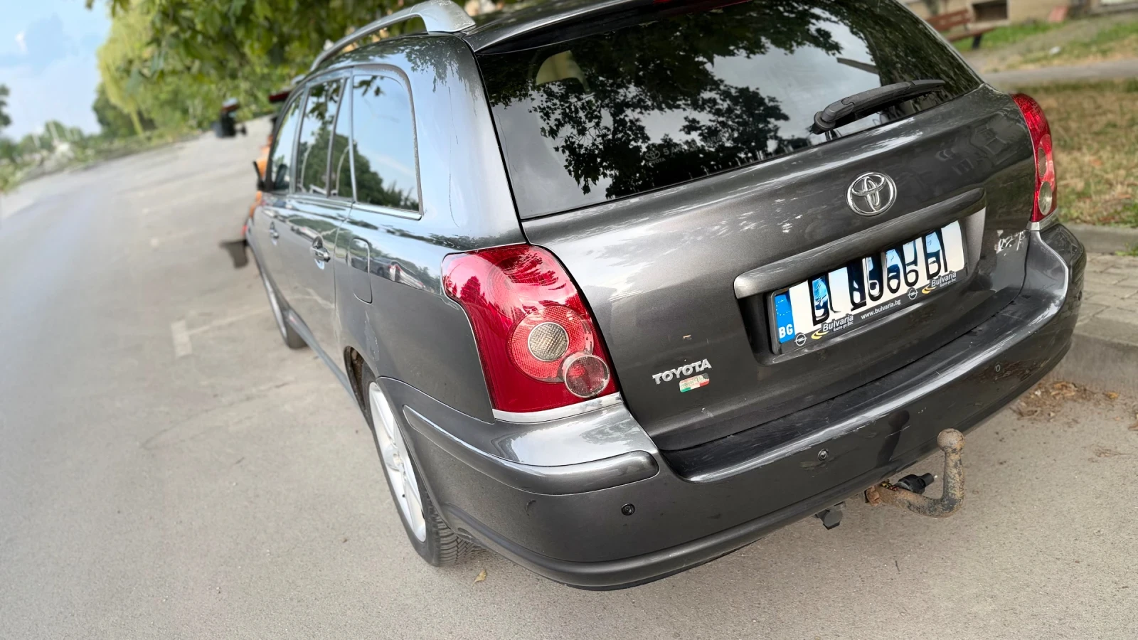 Toyota Avensis, снимка 10 - Автомобили и джипове - 55306348
