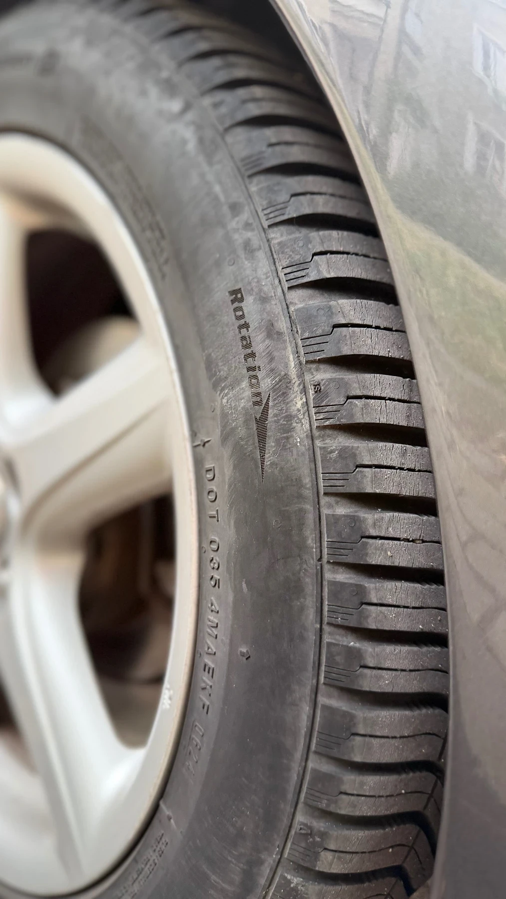 Toyota Avensis, снимка 12 - Автомобили и джипове - 55306348