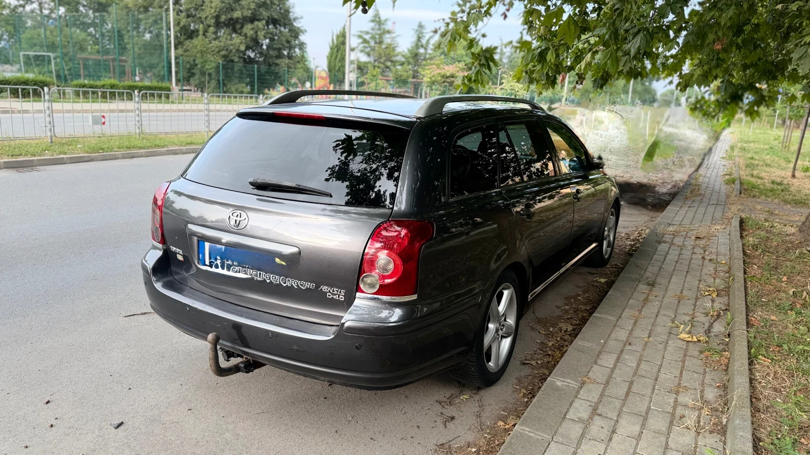 Toyota Avensis, снимка 9 - Автомобили и джипове - 55306348