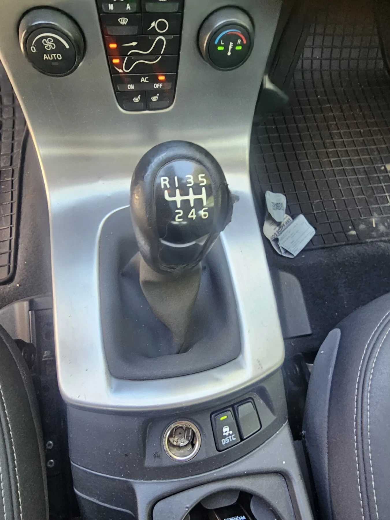 Volvo V50, снимка 10 - Автомобили и джипове - 55437005