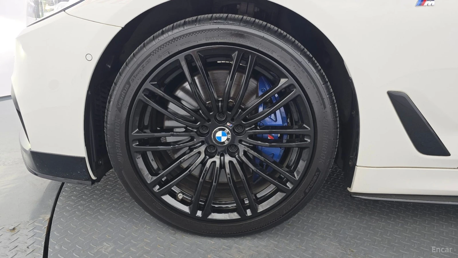 BMW 540 xDrive M Sport Plus* HUD* КОЖА* AURA S* АВТОКРЕДИТ, снимка 5 - Автомобили и джипове - 55653441