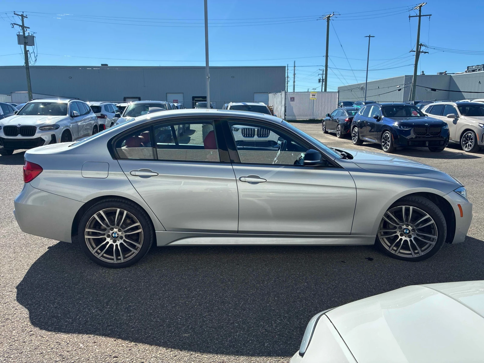 BMW 330 * 330i xDrive * CARFAX * ���� �� �� | Mobile.bg � ����������� 3