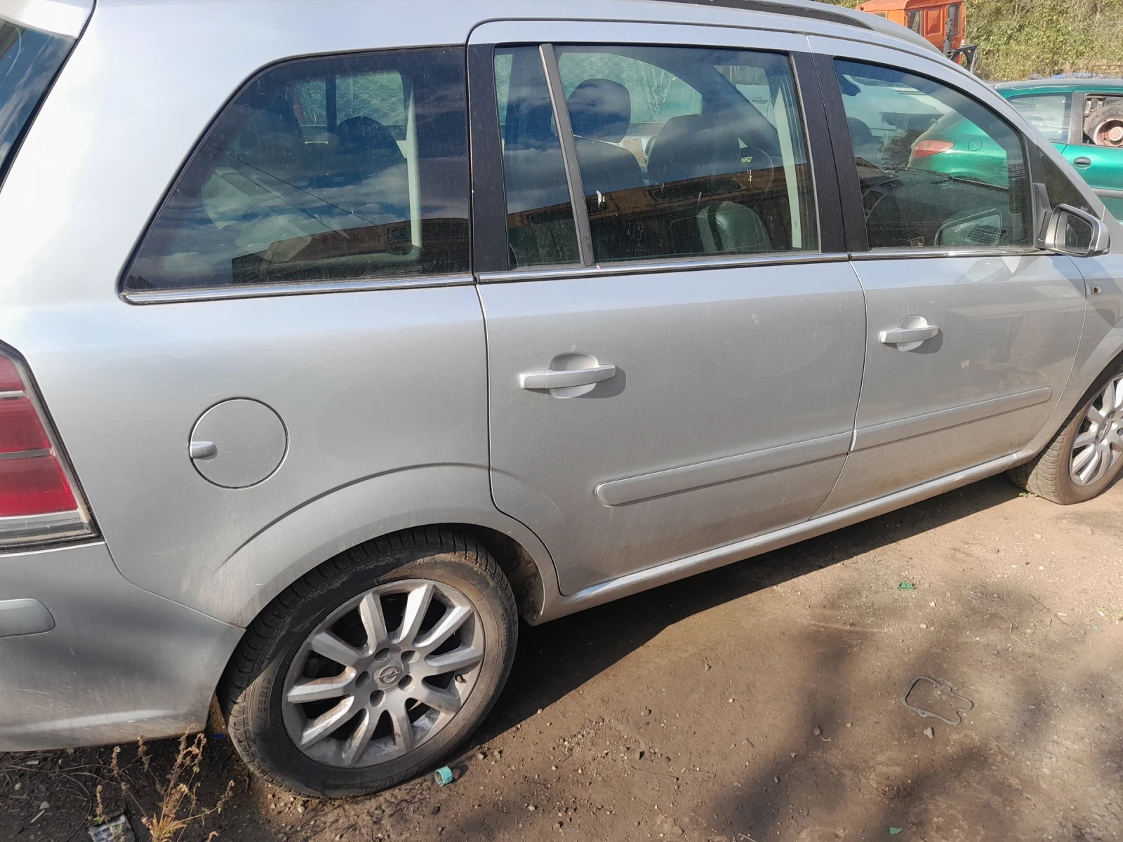 Opel Zafira, снимка 5 - Автомобили и джипове - 56166511