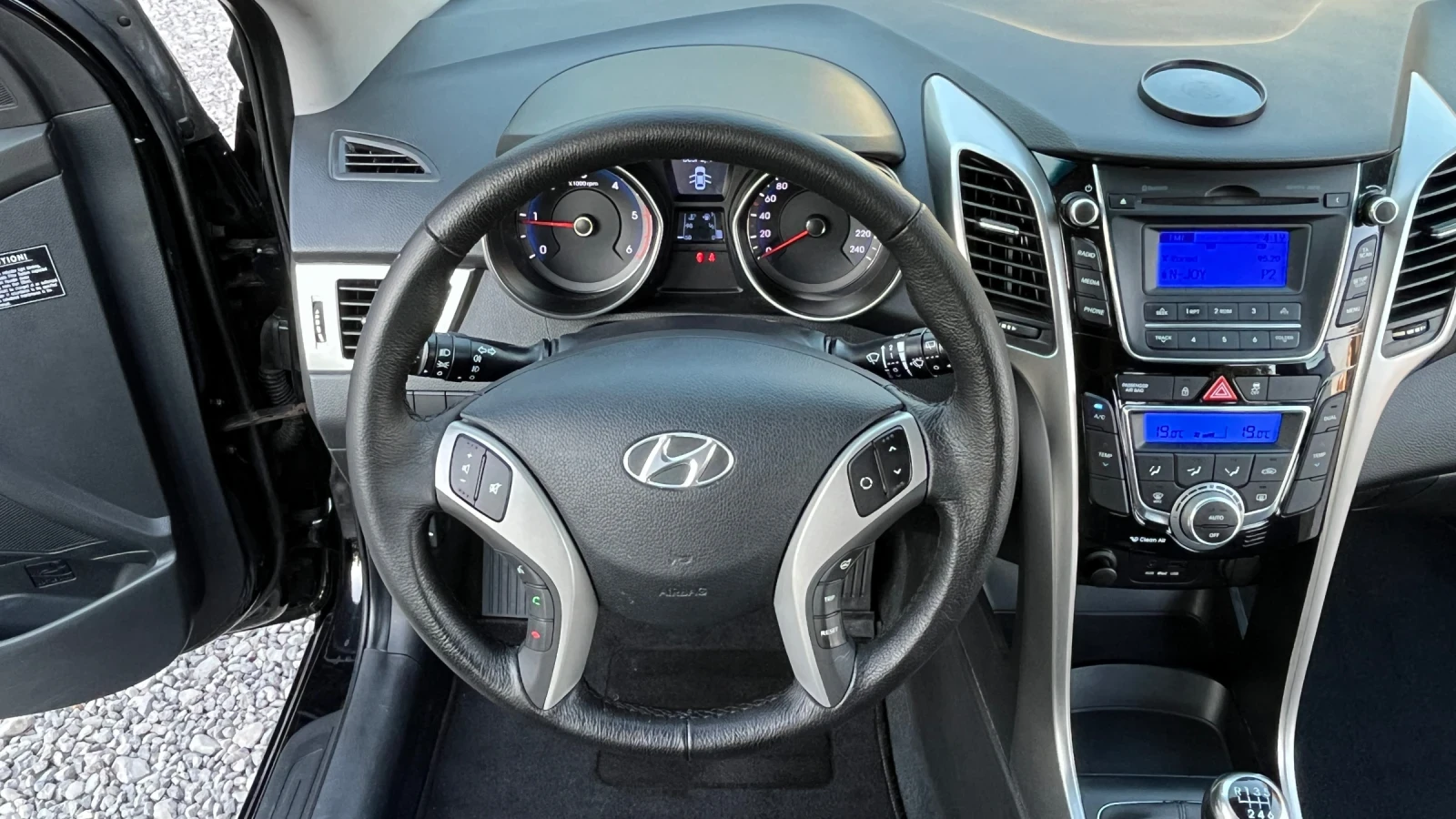 Hyundai I30  1.4 COOL 90, снимка 7 - Автомобили и джипове - 56741019